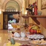 Adria Hotel 3*
