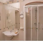 アドリア ホテル 3*