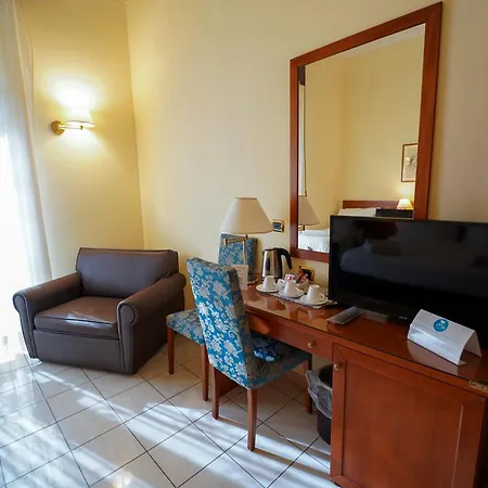 Adria Hotel 3*