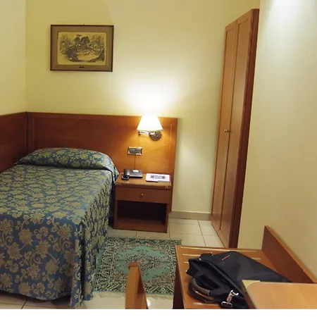 Отель Adria 3*