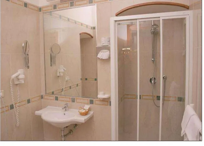 Hotel Adria 3*